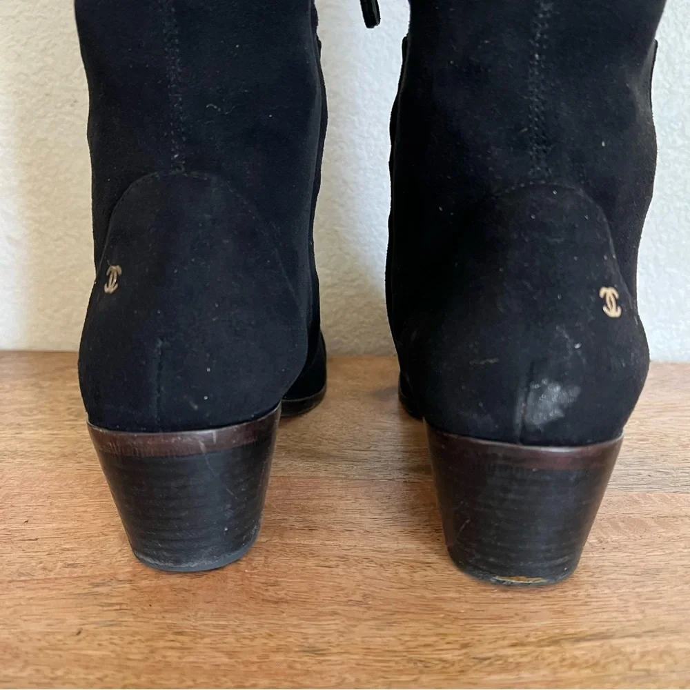 Chanel Black Knee High Heeled Boots Size 8